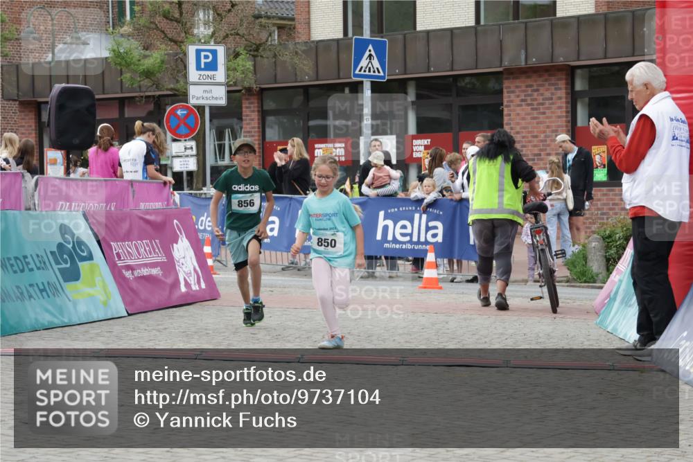 10.05.2026 - 8. Wedeler Halbmarathon Yannick Fuchs http://msf.ph/oto/9737104 10.05.2026 12:49:08 Ziel 5, 16, 856, 2023, 850, 850, 856 meine-sportfotos.de