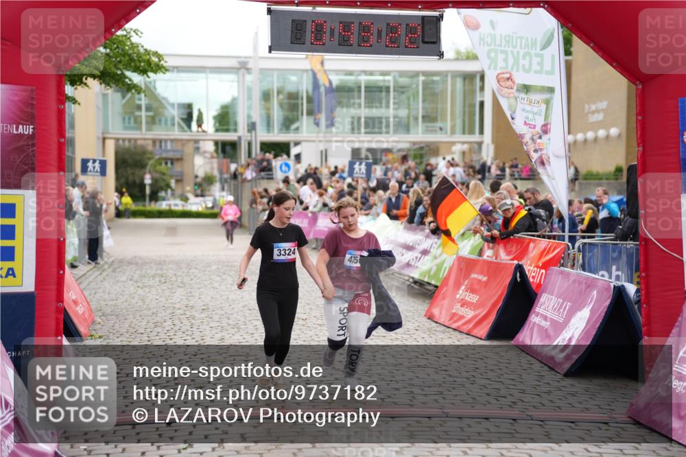 12.06.2026 - Holstenköstenlauf LAZAROV Photography http://msf.ph/oto/9737182 12.06.2026 18:13:20 Laufen 3324, 4750 meine-sportfotos.de