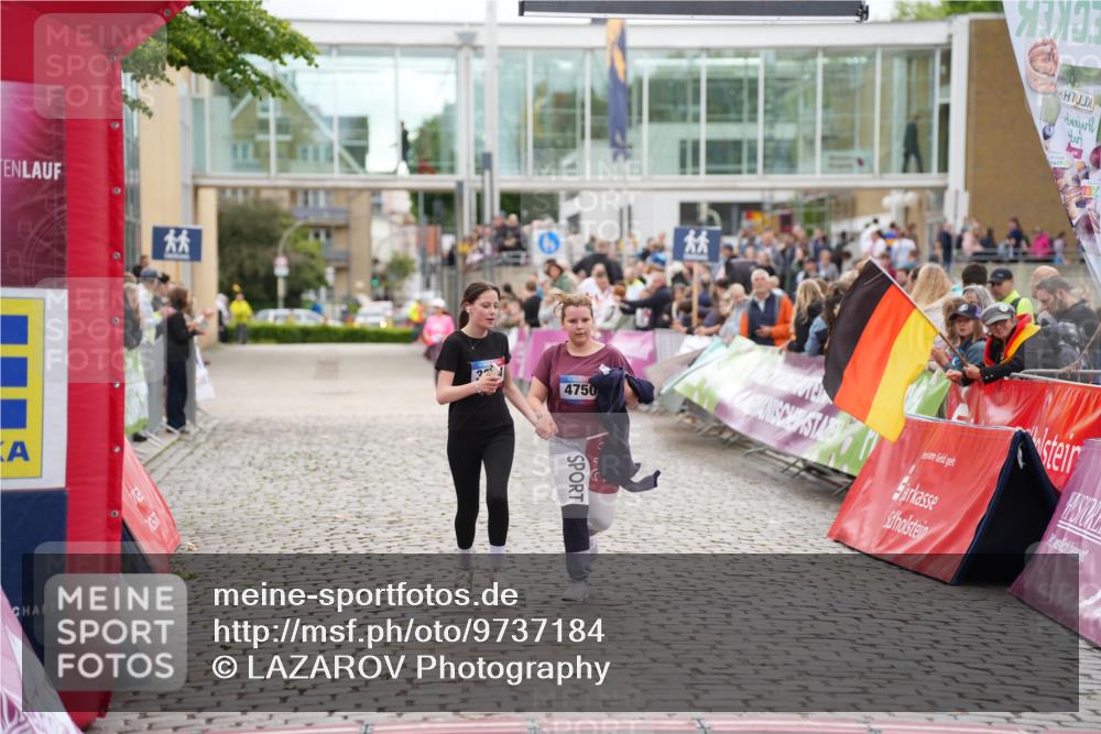 12.06.2026 - Holstenköstenlauf LAZAROV Photography http://msf.ph/oto/9737184 12.06.2026 18:13:19 Laufen 3324, 4750 meine-sportfotos.de