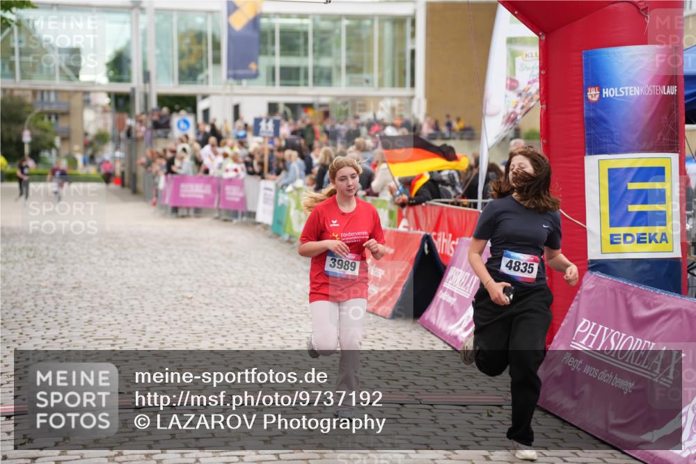 12.06.2026 - Holstenköstenlauf LAZAROV Photography http://msf.ph/oto/9737192 12.06.2026 18:13:06 Laufen 3989, 4835 meine-sportfotos.de