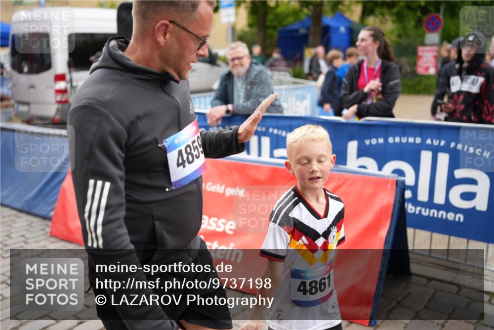 12.06.2026 - Holstenköstenlauf LAZAROV Photography http://msf.ph/oto/9737198 12.06.2026 18:13:00 Laufen 3989, 4835 meine-sportfotos.de