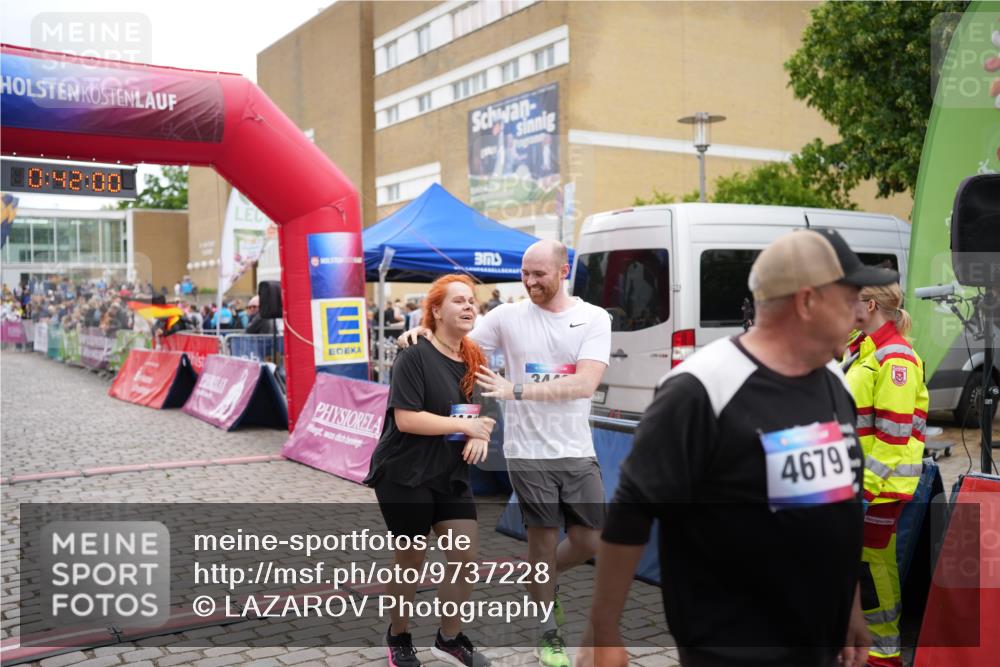 12.06.2026 - Holstenköstenlauf LAZAROV Photography http://msf.ph/oto/9737228 12.06.2026 18:11:59 Laufen 3441, 3442 meine-sportfotos.de