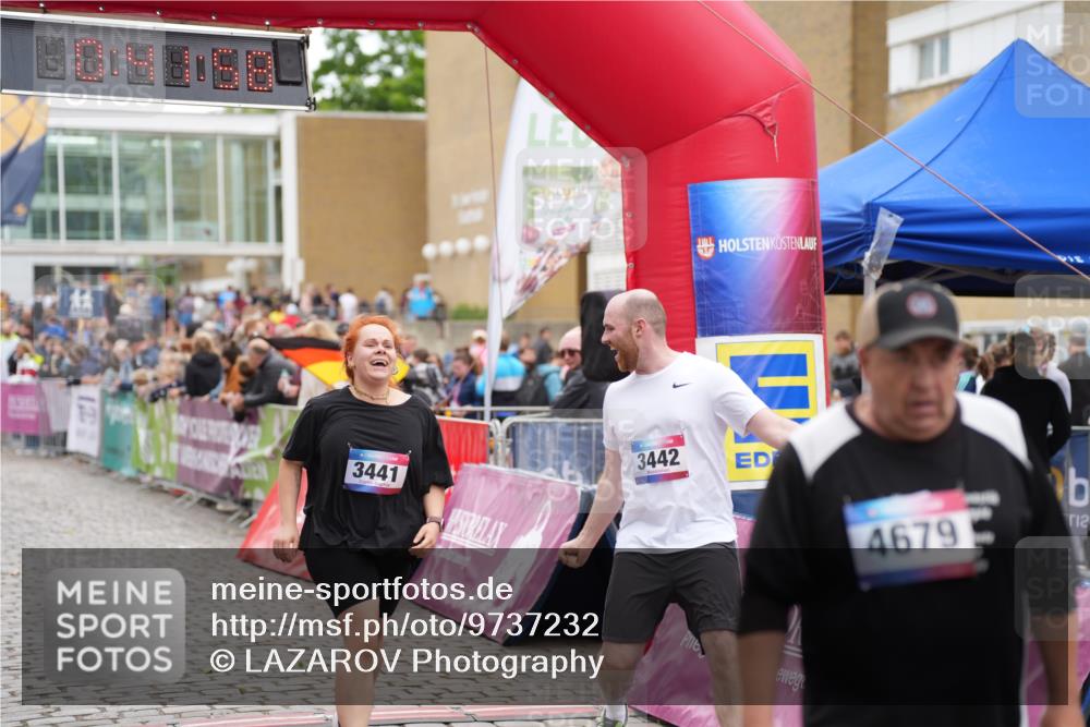 12.06.2026 - Holstenköstenlauf LAZAROV Photography http://msf.ph/oto/9737232 12.06.2026 18:11:57 Laufen 3441, 3442 meine-sportfotos.de