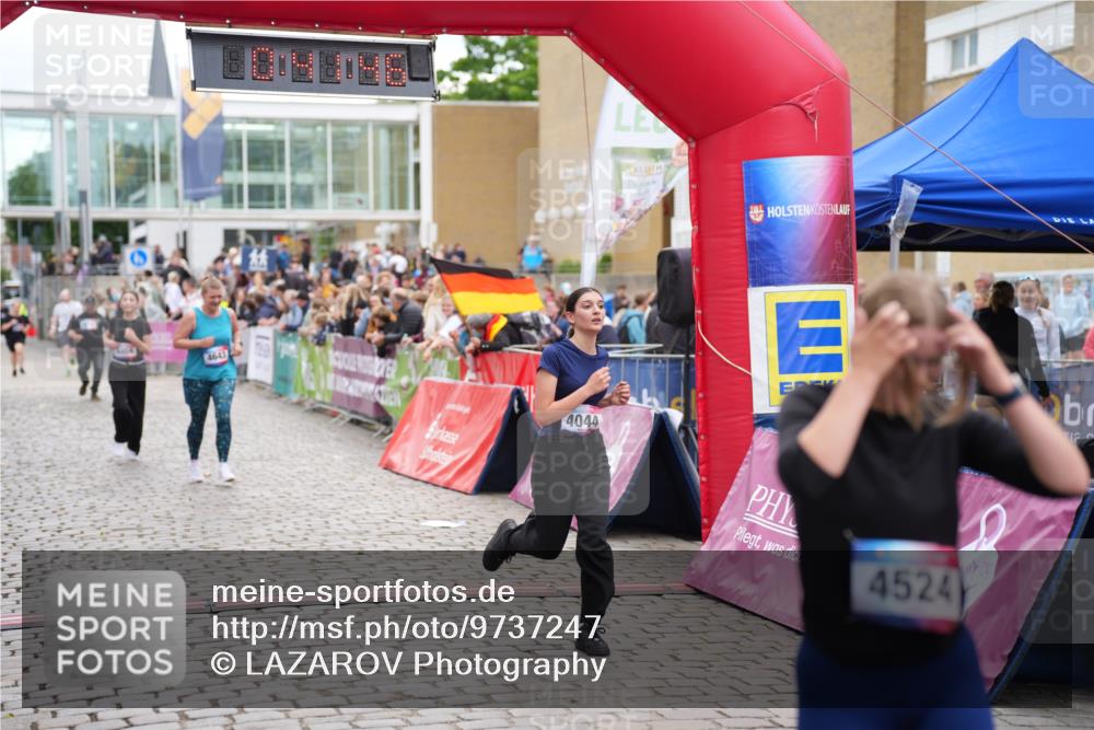 12.06.2026 - Holstenköstenlauf LAZAROV Photography http://msf.ph/oto/9737247 12.06.2026 18:11:44 Laufen 4044, 4056, 4524, 4643 meine-sportfotos.de