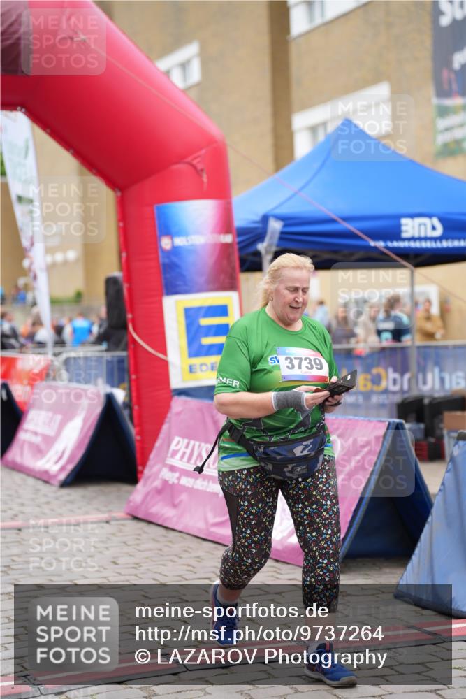 12.06.2026 - Holstenköstenlauf LAZAROV Photography http://msf.ph/oto/9737264 12.06.2026 18:11:27 Laufen 3739 meine-sportfotos.de