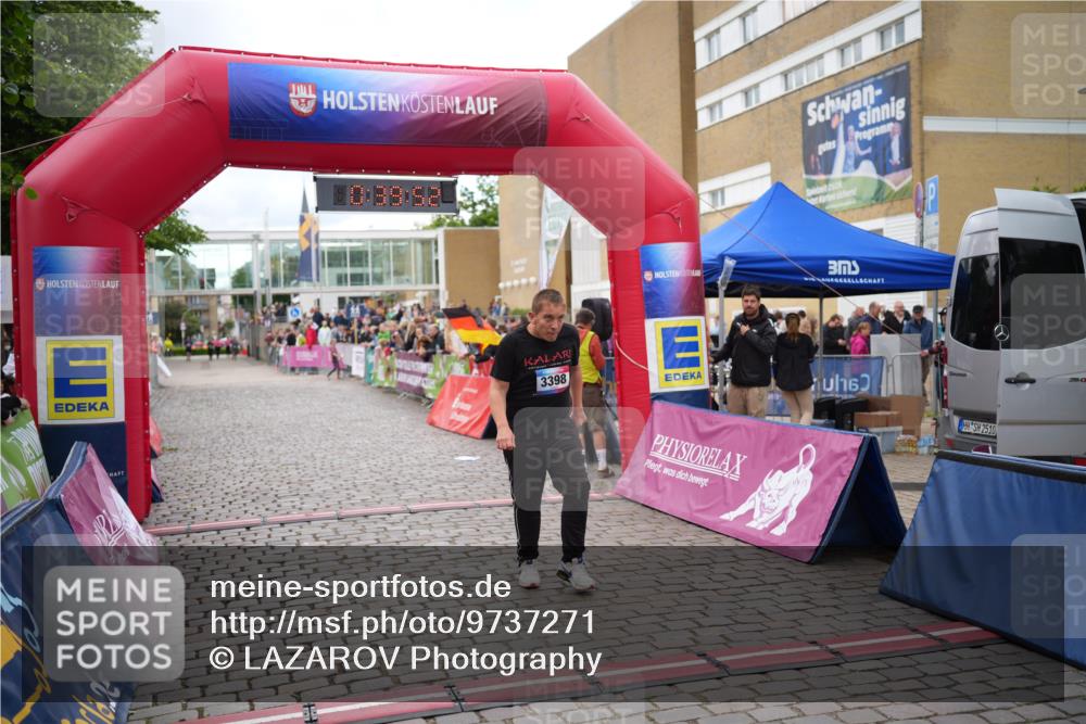 12.06.2026 - Holstenköstenlauf LAZAROV Photography http://msf.ph/oto/9737271 12.06.2026 18:09:50 Laufen 3398 meine-sportfotos.de