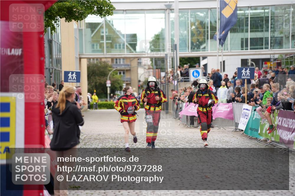 12.06.2026 - Holstenköstenlauf LAZAROV Photography http://msf.ph/oto/9737288 12.06.2026 18:09:40 Laufen 3969, 4508, 4882 meine-sportfotos.de