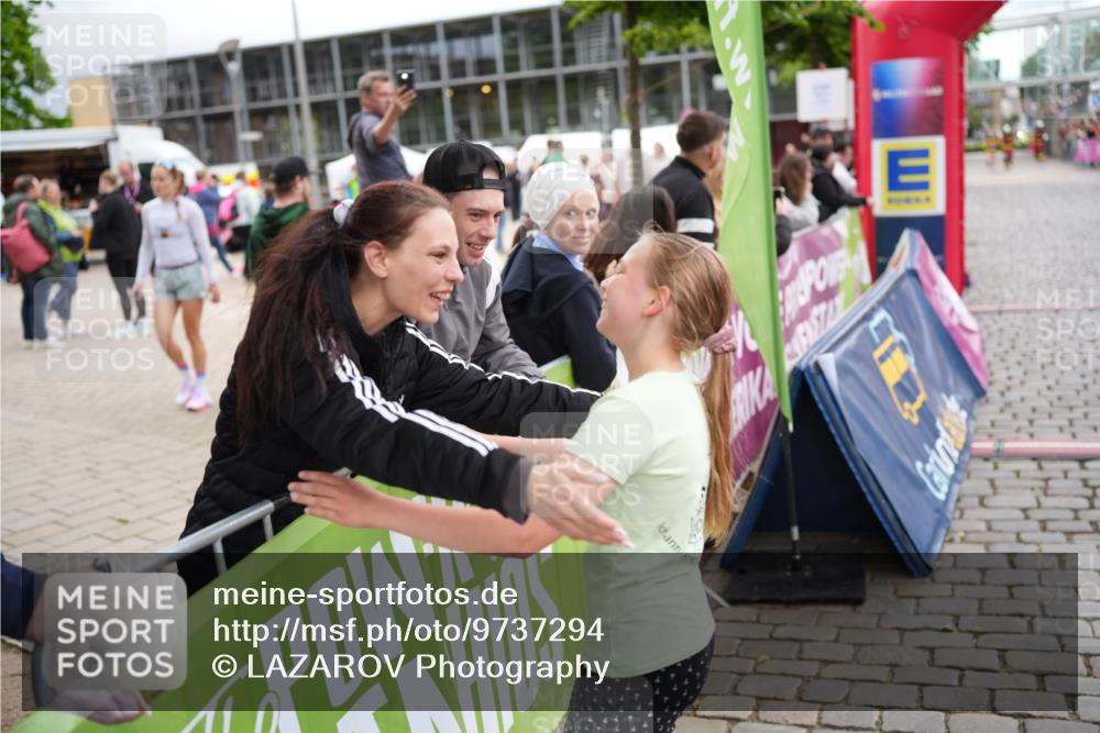 12.06.2026 - Holstenköstenlauf LAZAROV Photography http://msf.ph/oto/9737294 12.06.2026 18:09:31 Laufen 4200, 4483, 4512 meine-sportfotos.de