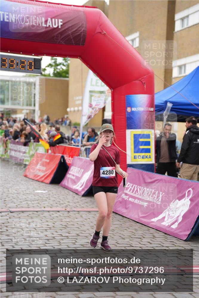 12.06.2026 - Holstenköstenlauf LAZAROV Photography http://msf.ph/oto/9737296 12.06.2026 18:09:18 Laufen 3727, 4280 meine-sportfotos.de