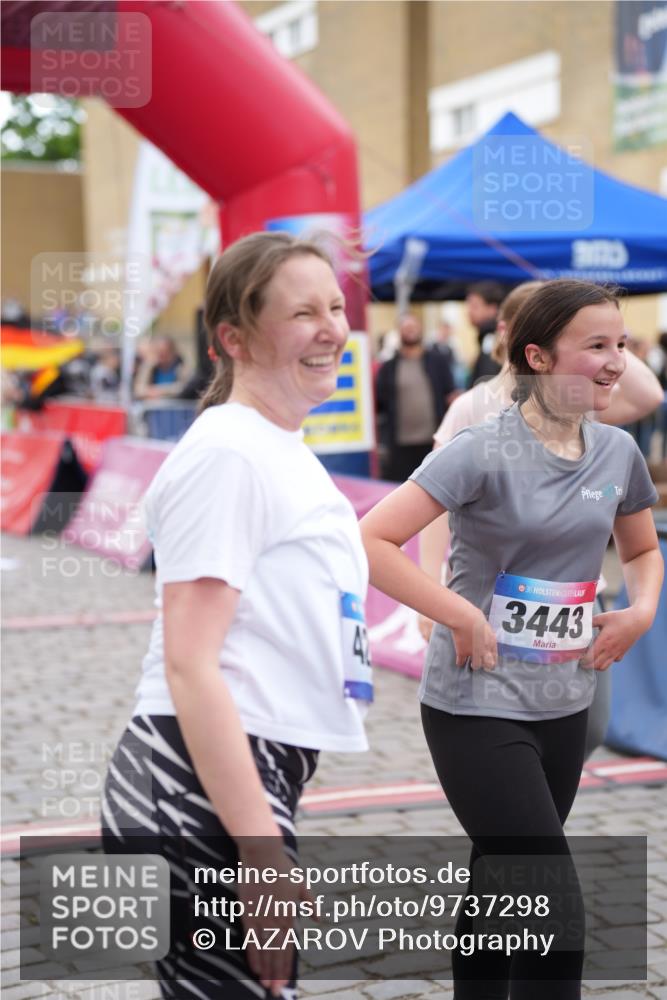 12.06.2026 - Holstenköstenlauf LAZAROV Photography http://msf.ph/oto/9737298 12.06.2026 18:09:16 Laufen 4280 meine-sportfotos.de