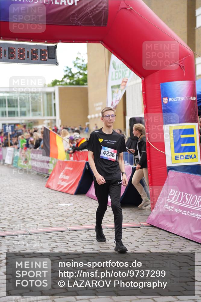 12.06.2026 - Holstenköstenlauf LAZAROV Photography http://msf.ph/oto/9737299 12.06.2026 18:08:51 Laufen 4236 meine-sportfotos.de