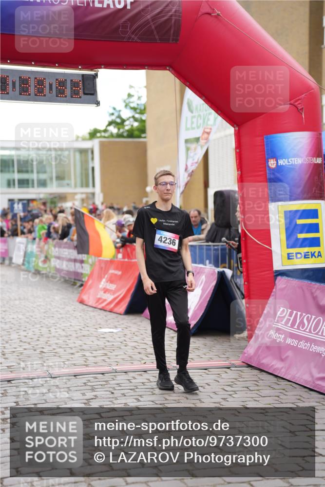 12.06.2026 - Holstenköstenlauf LAZAROV Photography http://msf.ph/oto/9737300 12.06.2026 18:08:51 Laufen 4236 meine-sportfotos.de