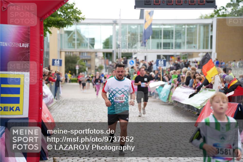 12.06.2026 - Holstenköstenlauf LAZAROV Photography http://msf.ph/oto/9737352 12.06.2026 18:07:59 Laufen 3580, 3581, 4135, 4703 meine-sportfotos.de