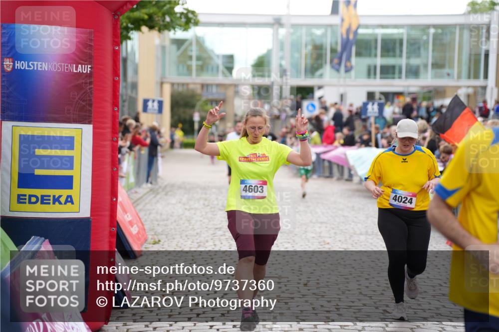 12.06.2026 - Holstenköstenlauf LAZAROV Photography http://msf.ph/oto/9737360 12.06.2026 18:07:53 Laufen 3581, 4022, 4024, 4603, 4703 meine-sportfotos.de