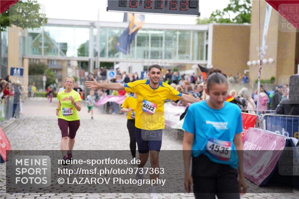 12.06.2026 - Holstenköstenlauf LAZAROV Photography http://msf.ph/oto/9737363 12.06.2026 18:07:51 Laufen 3581, 4022, 4024, 4493, 4535, 4603 meine-sportfotos.de