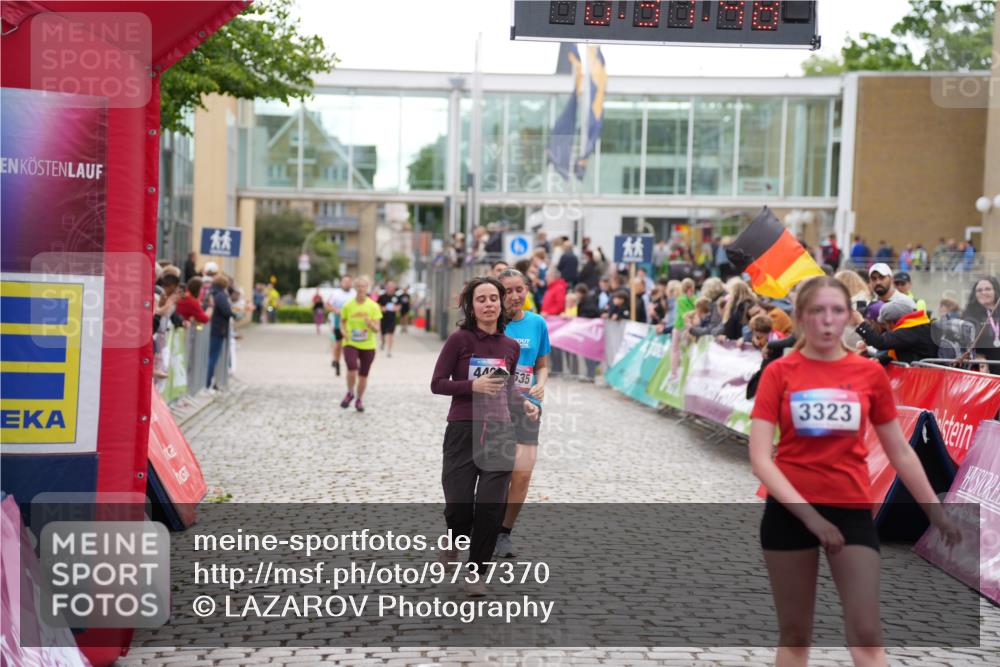12.06.2026 - Holstenköstenlauf LAZAROV Photography http://msf.ph/oto/9737370 12.06.2026 18:07:47 Laufen 3323, 4022, 4024, 4493, 4535, 4603 meine-sportfotos.de