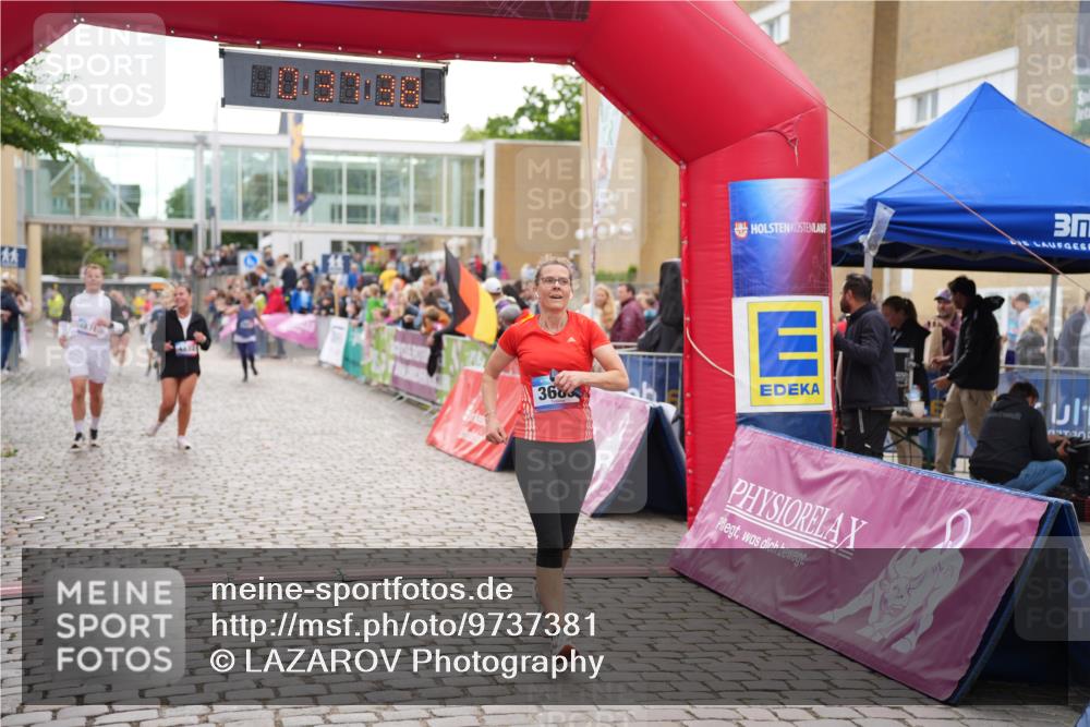 12.06.2026 - Holstenköstenlauf LAZAROV Photography http://msf.ph/oto/9737381 12.06.2026 18:07:36 Laufen 3685, 3852, 3853, 4072, 4496, 4529 meine-sportfotos.de