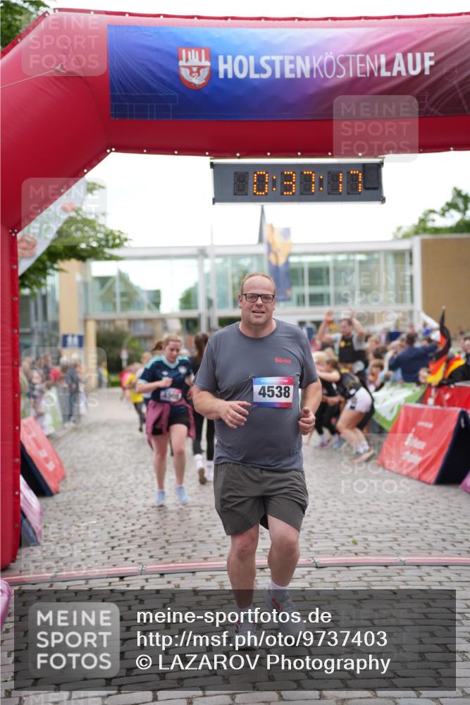 12.06.2026 - Holstenköstenlauf LAZAROV Photography http://msf.ph/oto/9737403 12.06.2026 18:07:16 Laufen 3994, 4001, 4005, 4538, 4644, 4646, 4908 meine-sportfotos.de