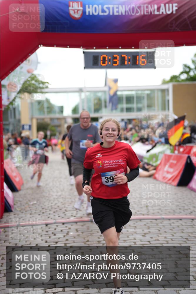 12.06.2026 - Holstenköstenlauf LAZAROV Photography http://msf.ph/oto/9737405 12.06.2026 18:07:14 Laufen 3994, 4001, 4005, 4538, 4644, 4646, 4908 meine-sportfotos.de
