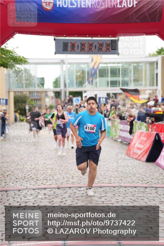 12.06.2026 - Holstenköstenlauf LAZAROV Photography http://msf.ph/oto/9737422 12.06.2026 18:06:54 Laufen 3129, 3941, 4100, 4199, 4395, 4396, 4627 meine-sportfotos.de