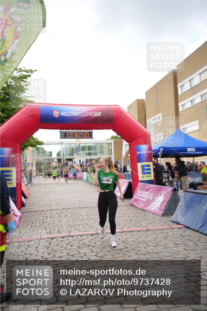 12.06.2026 - Holstenköstenlauf LAZAROV Photography http://msf.ph/oto/9737428 12.06.2026 18:06:48 Laufen 4100, 4140 meine-sportfotos.de