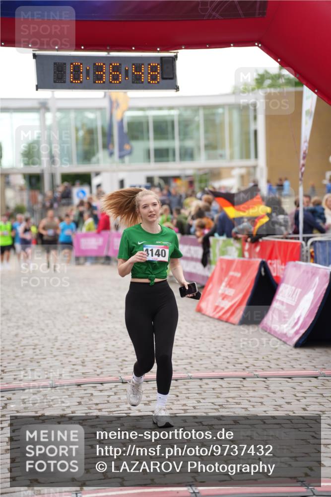 12.06.2026 - Holstenköstenlauf LAZAROV Photography http://msf.ph/oto/9737432 12.06.2026 18:06:47 Laufen 4100, 4140 meine-sportfotos.de