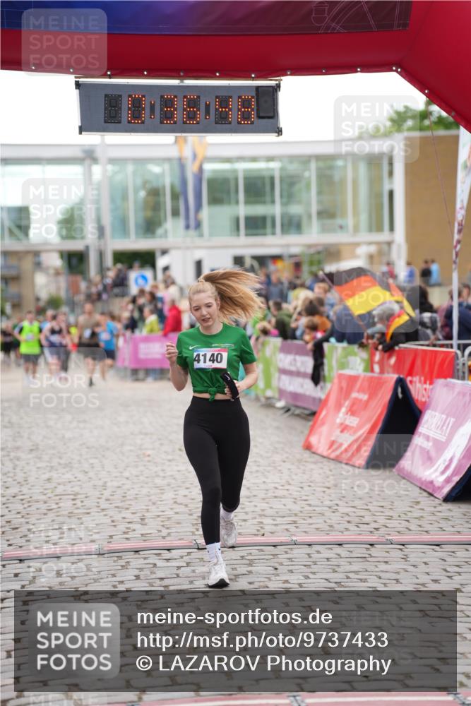 12.06.2026 - Holstenköstenlauf LAZAROV Photography http://msf.ph/oto/9737433 12.06.2026 18:06:46 Laufen 4140 meine-sportfotos.de