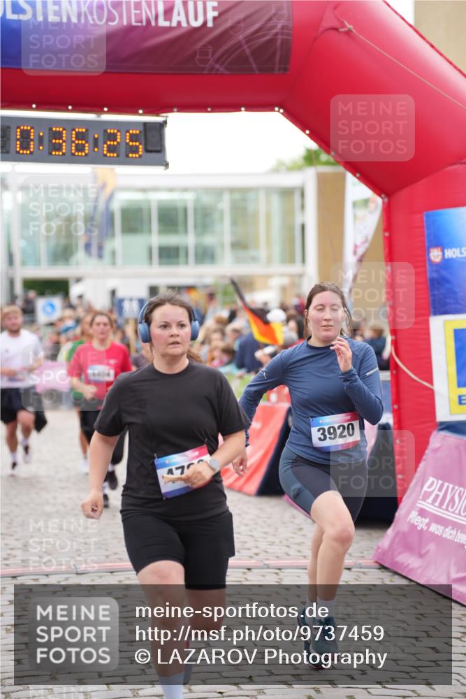 12.06.2026 - Holstenköstenlauf LAZAROV Photography http://msf.ph/oto/9737459 12.06.2026 18:06:24 Laufen 3225, 3226, 3926, 3929, 4404, 4767, 4789, 4902 meine-sportfotos.de