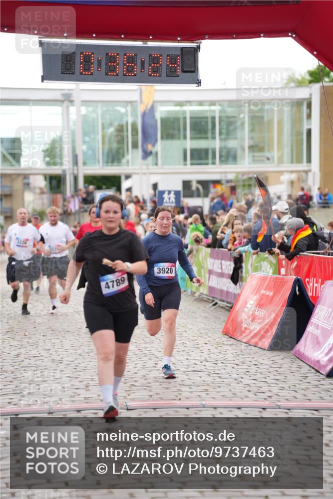 12.06.2026 - Holstenköstenlauf LAZAROV Photography http://msf.ph/oto/9737463 12.06.2026 18:06:22 Laufen 3225, 3226, 4404, 4767, 4789 meine-sportfotos.de