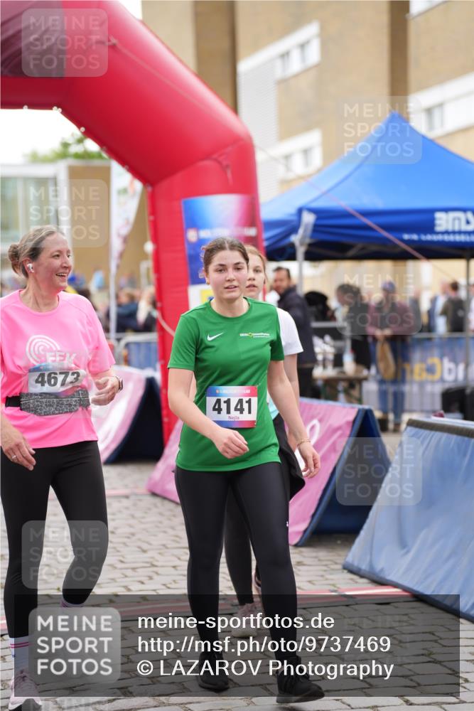 12.06.2026 - Holstenköstenlauf LAZAROV Photography http://msf.ph/oto/9737469 12.06.2026 18:06:15 Laufen 4141, 4673, 4789 meine-sportfotos.de