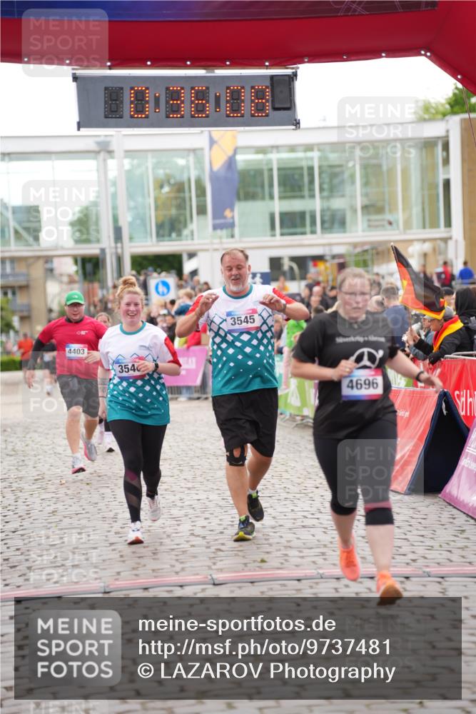 12.06.2026 - Holstenköstenlauf LAZAROV Photography http://msf.ph/oto/9737481 12.06.2026 18:06:06 Laufen 3545, 3546, 4059, 4141, 4403, 4673, 4696 meine-sportfotos.de