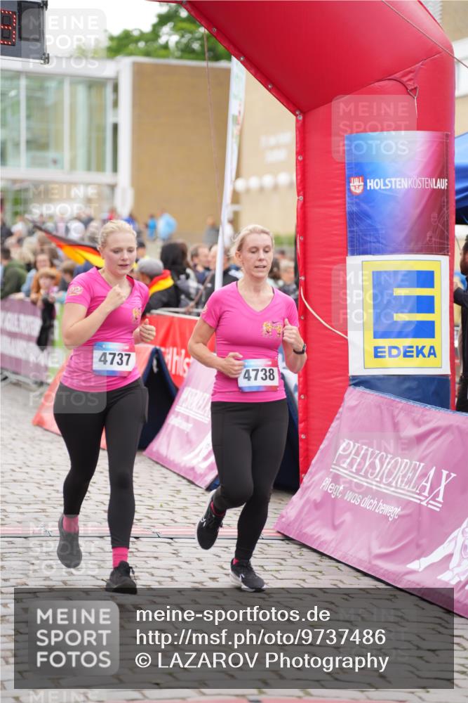 12.06.2026 - Holstenköstenlauf LAZAROV Photography http://msf.ph/oto/9737486 12.06.2026 18:06:01 Laufen 3545, 3546, 4403, 4696, 4737, 4738 meine-sportfotos.de