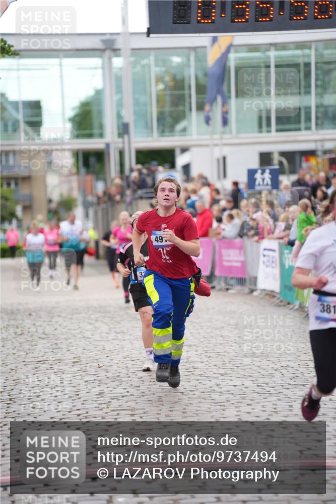 12.06.2026 - Holstenköstenlauf LAZAROV Photography http://msf.ph/oto/9737494 12.06.2026 18:05:54 Laufen 3379, 3815, 4737, 4738, 4918 meine-sportfotos.de
