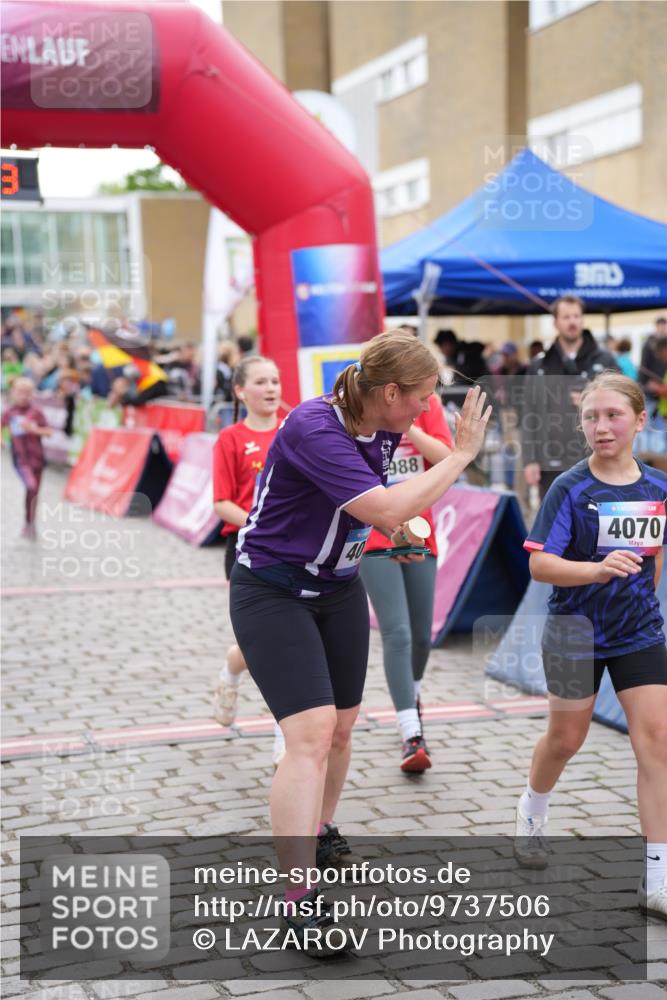 12.06.2026 - Holstenköstenlauf LAZAROV Photography http://msf.ph/oto/9737506 12.06.2026 18:05:41 Laufen 3613, 3728, 3986, 3988 meine-sportfotos.de
