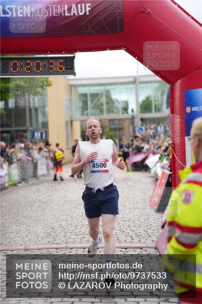 12.06.2026 - Holstenköstenlauf LAZAROV Photography http://msf.ph/oto/9737533 12.06.2026 17:50:34 Laufen 3297, 3800, 4500, 4650, 4894 meine-sportfotos.de