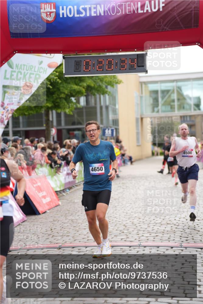 12.06.2026 - Holstenköstenlauf LAZAROV Photography http://msf.ph/oto/9737536 12.06.2026 17:50:32 Laufen 3297, 3800, 4500, 4650, 4894 meine-sportfotos.de