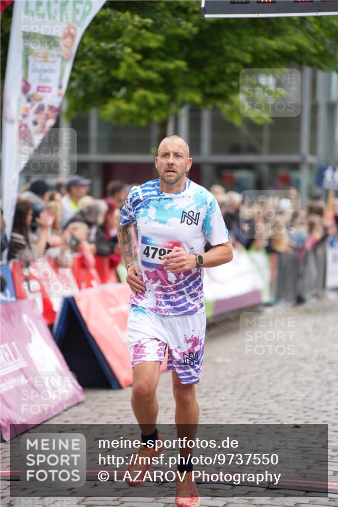 12.06.2026 - Holstenköstenlauf LAZAROV Photography http://msf.ph/oto/9737550 12.06.2026 17:50:12 Laufen 3865, 4065, 4709, 4795, 4887 meine-sportfotos.de