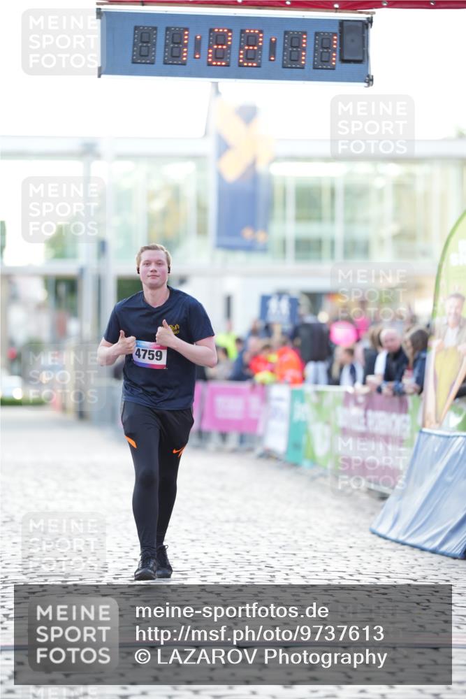 12.06.2026 - Holstenköstenlauf LAZAROV Photography http://msf.ph/oto/9737613 12.06.2026 20:22:09 Laufen 4759 meine-sportfotos.de