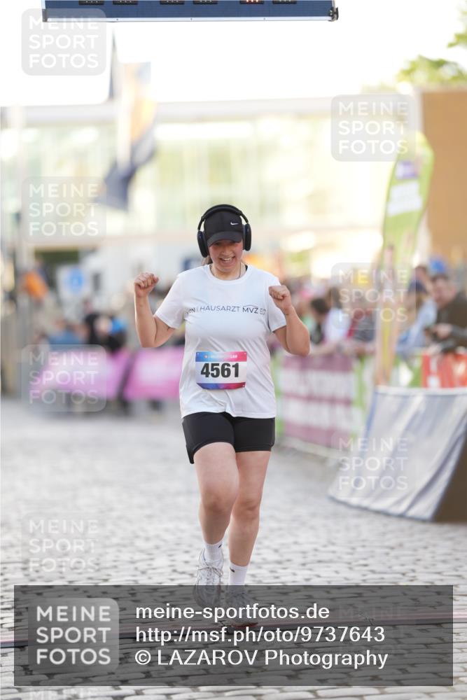 12.06.2026 - Holstenköstenlauf LAZAROV Photography http://msf.ph/oto/9737643 12.06.2026 20:17:36 Laufen 4561 meine-sportfotos.de