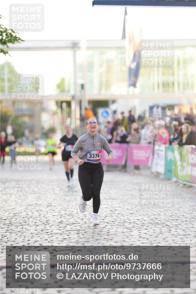 12.06.2026 - Holstenköstenlauf LAZAROV Photography http://msf.ph/oto/9737666 12.06.2026 20:17:13 Laufen 3376 meine-sportfotos.de