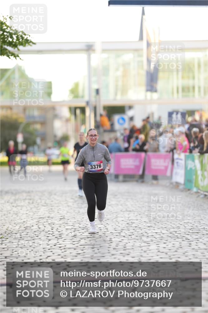 12.06.2026 - Holstenköstenlauf LAZAROV Photography http://msf.ph/oto/9737667 12.06.2026 20:17:13 Laufen 3376 meine-sportfotos.de