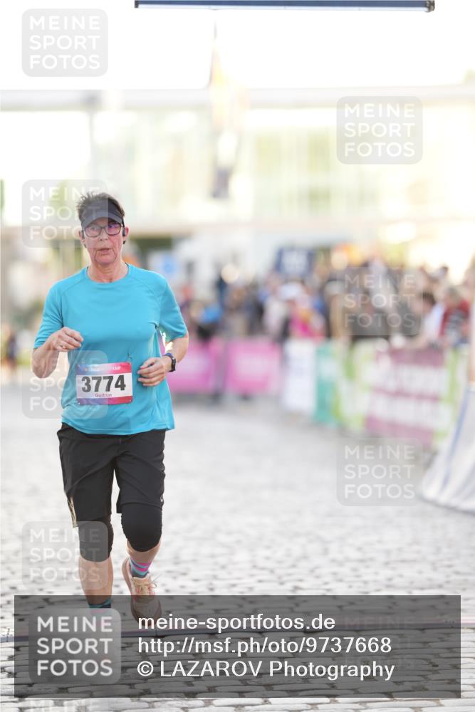 12.06.2026 - Holstenköstenlauf LAZAROV Photography http://msf.ph/oto/9737668 12.06.2026 20:16:58 Laufen 3222, 3774 meine-sportfotos.de