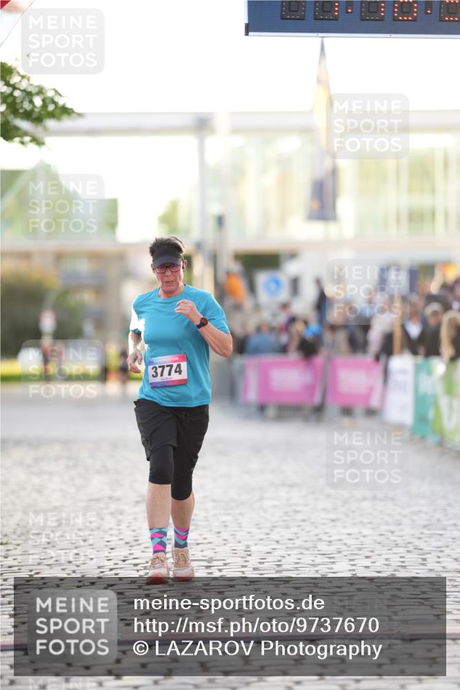 12.06.2026 - Holstenköstenlauf LAZAROV Photography http://msf.ph/oto/9737670 12.06.2026 20:16:57 Laufen 3222, 3774 meine-sportfotos.de
