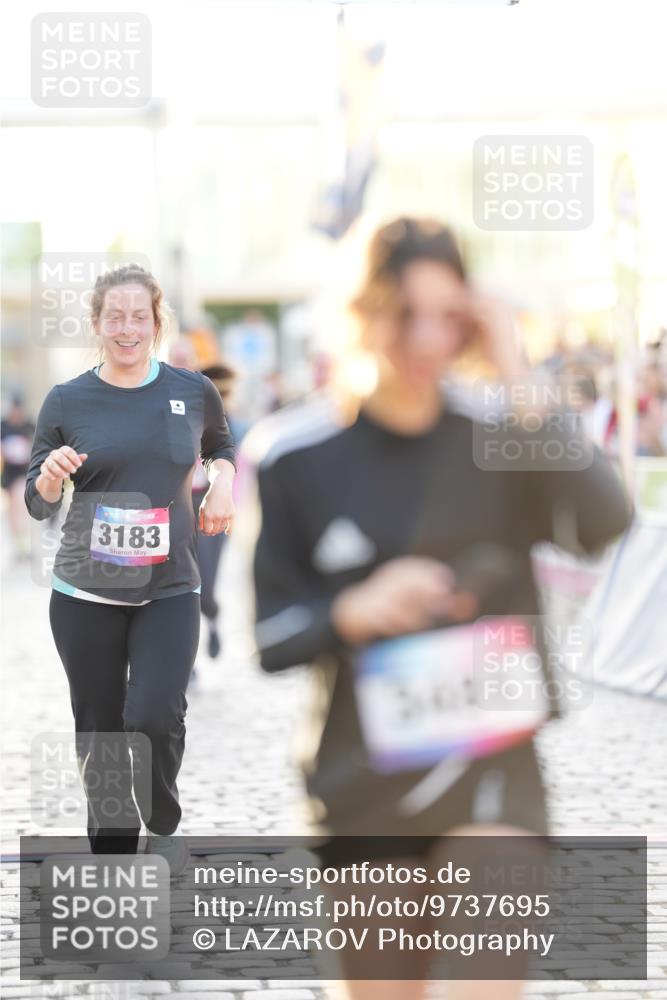 12.06.2026 - Holstenköstenlauf LAZAROV Photography http://msf.ph/oto/9737695 12.06.2026 20:16:34 Laufen 3109, 3110, 3183, 3481 meine-sportfotos.de
