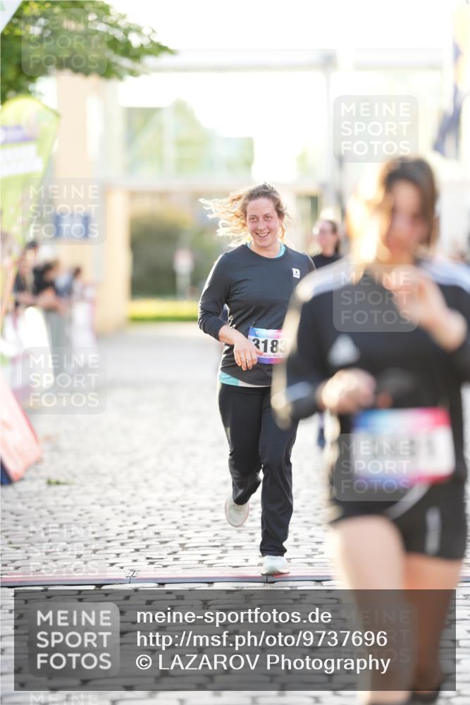 12.06.2026 - Holstenköstenlauf LAZAROV Photography http://msf.ph/oto/9737696 12.06.2026 20:16:33 Laufen 3109, 3110, 3183, 3481 meine-sportfotos.de