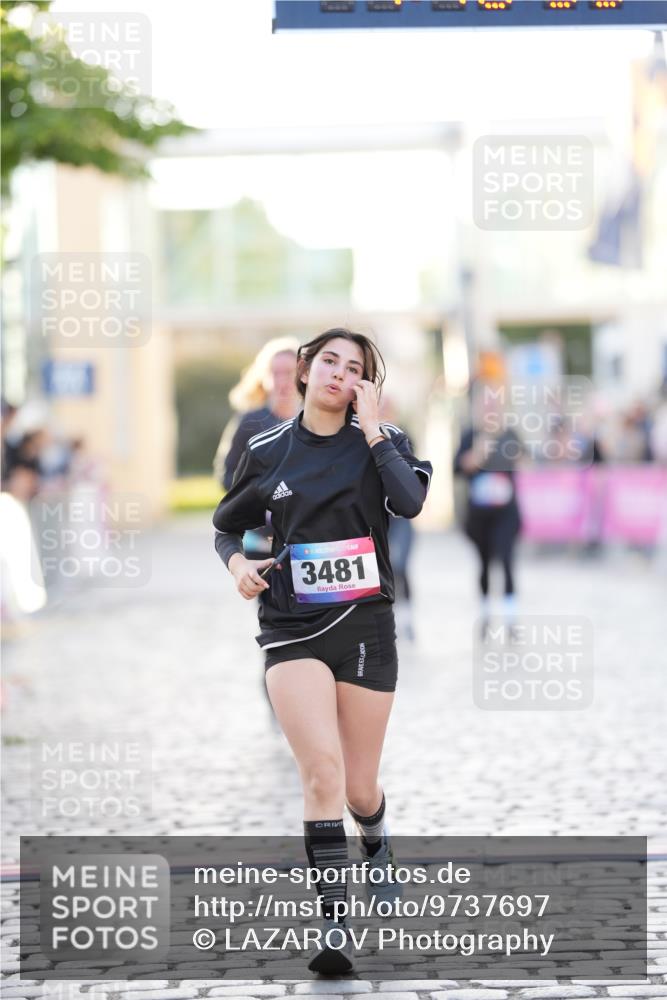 12.06.2026 - Holstenköstenlauf LAZAROV Photography http://msf.ph/oto/9737697 12.06.2026 20:16:32 Laufen 3183, 3481 meine-sportfotos.de