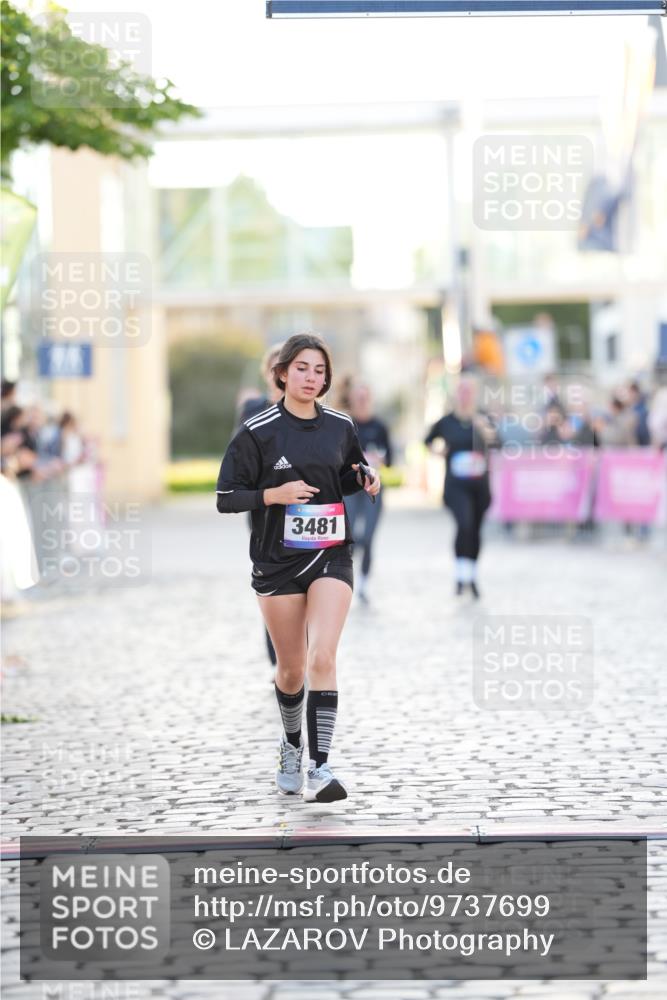 12.06.2026 - Holstenköstenlauf LAZAROV Photography http://msf.ph/oto/9737699 12.06.2026 20:16:31 Laufen 3183, 3481 meine-sportfotos.de