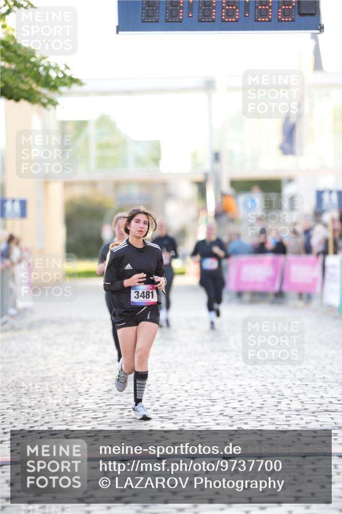 12.06.2026 - Holstenköstenlauf LAZAROV Photography http://msf.ph/oto/9737700 12.06.2026 20:16:30 Laufen 3183, 3481 meine-sportfotos.de