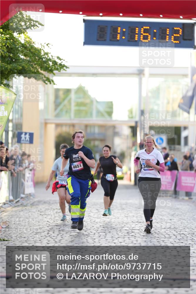12.06.2026 - Holstenköstenlauf LAZAROV Photography http://msf.ph/oto/9737715 12.06.2026 20:16:11 Laufen 3113, 3115, 3488, 4651 meine-sportfotos.de