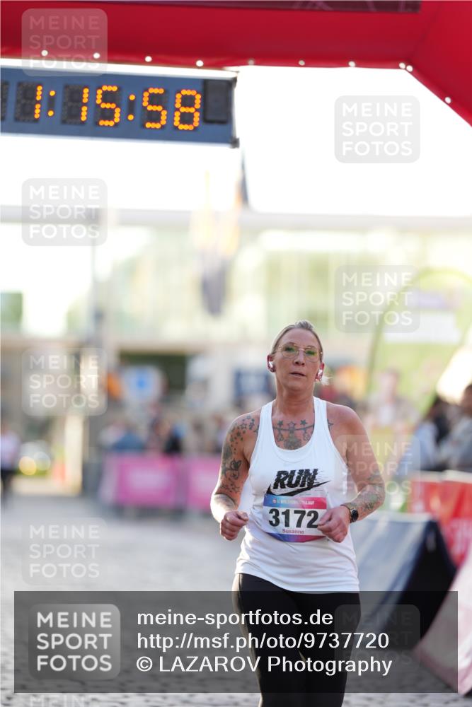 12.06.2026 - Holstenköstenlauf LAZAROV Photography http://msf.ph/oto/9737720 12.06.2026 20:15:57 Laufen 3172 meine-sportfotos.de